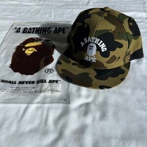 BAPE 🦍 1st Camo College Cap - Men’s - Large